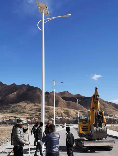 甘南碌曲10米文县太阳能路灯项目