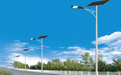 农村道路装文县太阳能路灯选多大瓦数实测