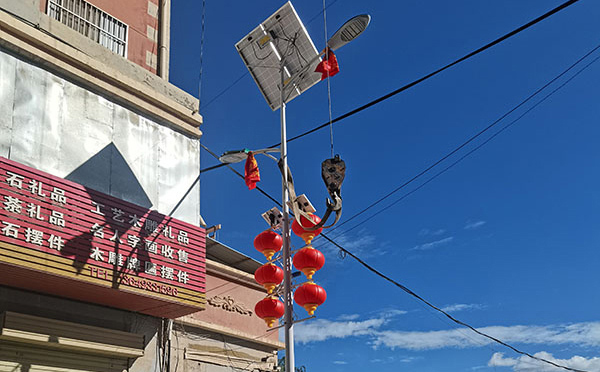 文县智慧路灯在城市物联网系统中的集成与运维